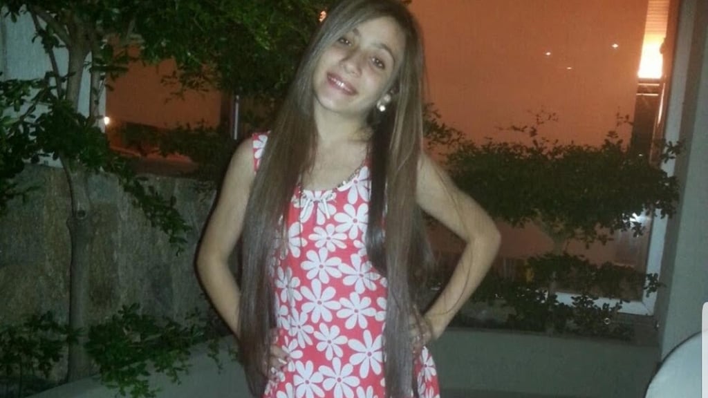 Een groot deel van haar tienertijd bracht Hanin door in Venezuela.