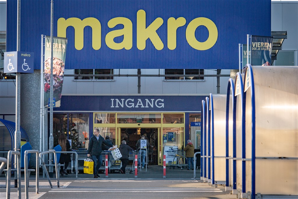 Groothandels Makro en Sligro stoppen met verkoop niet-essentiële producten