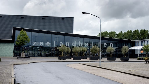 Van sportcomplex tot evenementenhal: hier komen de 25 vaccinatielocaties