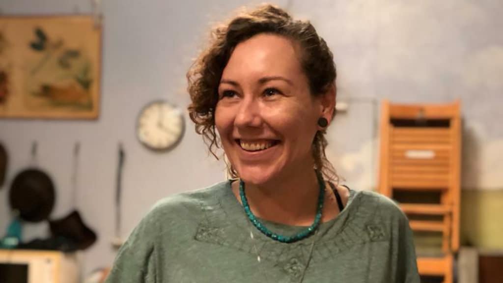 Nina werd gezond geboren, maar leeft nu in de bijstand.