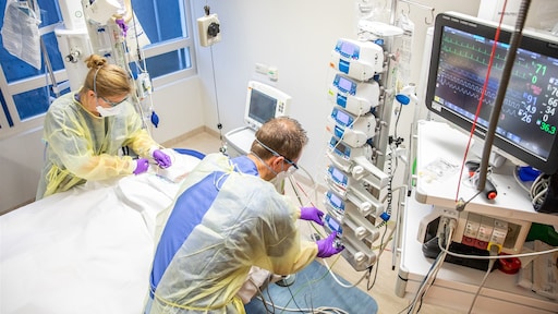 Medewerkers acute zorg worden toch zo snel mogelijk gevaccineerd tegen coronavirus