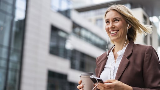 'Even lekker buiten Zoomen': de vele voordelen van wandelend vergaderen