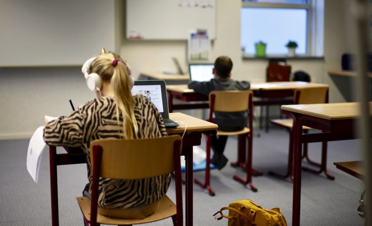 '95 procent van de scholen heeft nog geen sneltesten ontvangen'