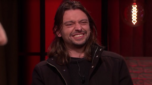 Stefano Keizers vraagt Humberto live om toestemming toiletbezoek