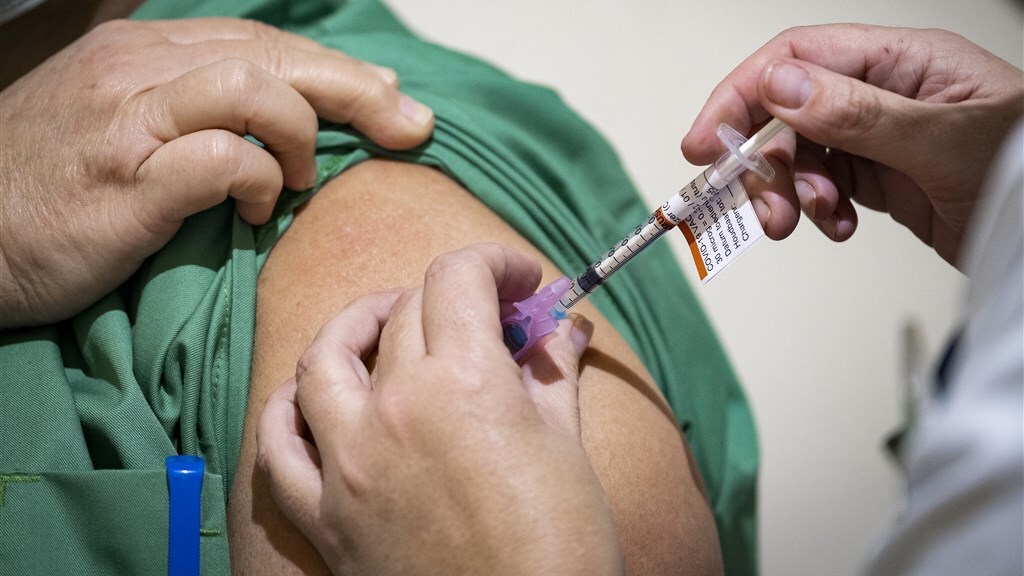 38.000 medewerkers in de acute zorg gevaccineerd