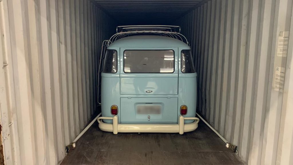 In dit busje zat een partij coke verstopt