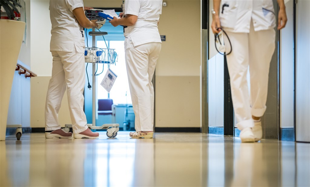 Oversterfte coronajaar 2020: 15.000 meer doden dan verwacht