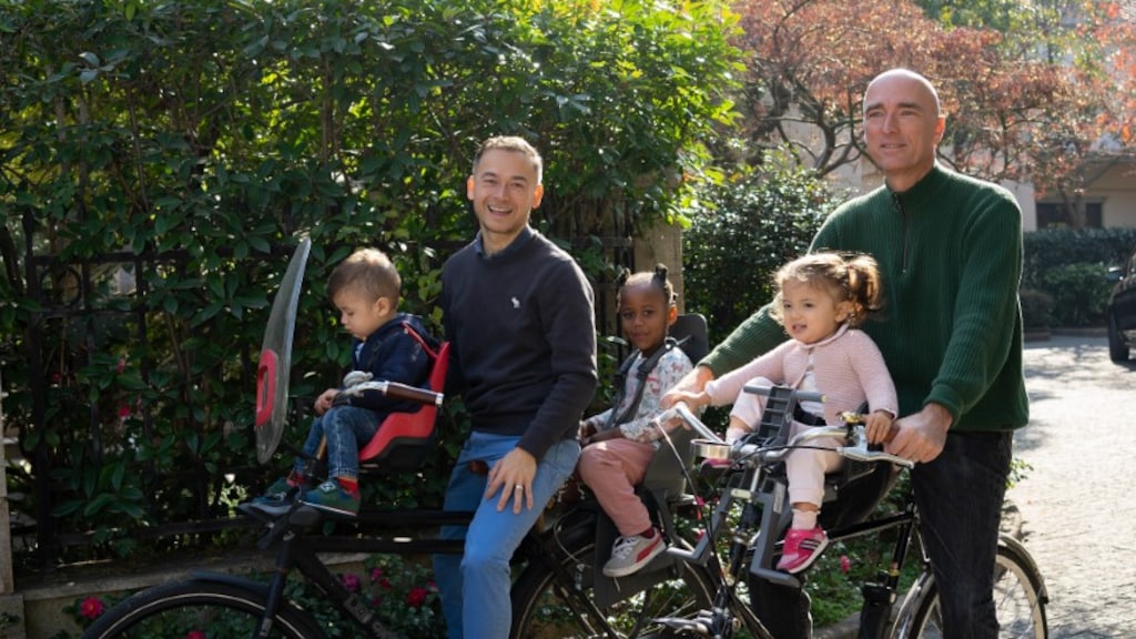 Voor de familie van diplomaten is een verhuizing naar een ander land moeilijker dan voor henzelf, denkt Remco.