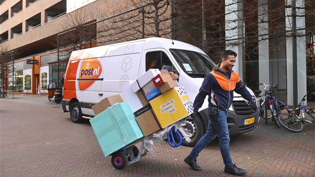 PostNL bezorgt recordaantal pakketten door corona