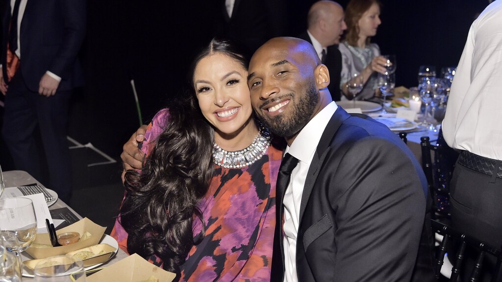 Vanessa Bryant herdenkt eerste jaar zonder Kobe en dochter