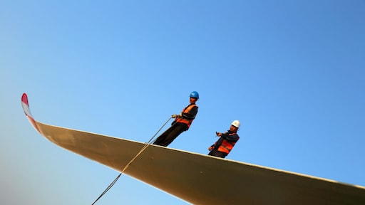 Klimaatverandering zorgt voor stilstaande windmolens en waterkrachtcentrales