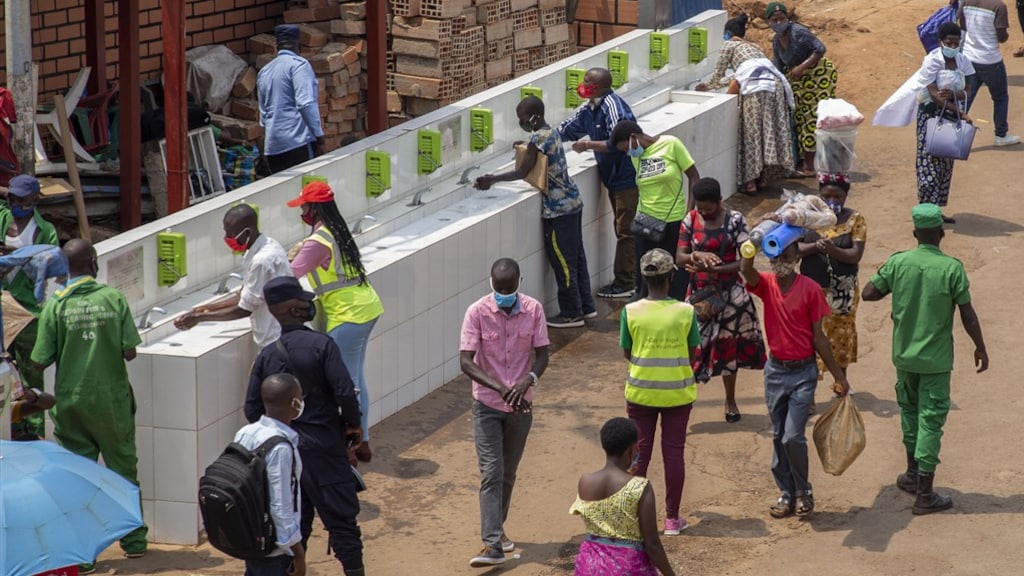 Je mag niet naar België, wel naar Rwanda: 'Dat is helemaal niet vreemd'