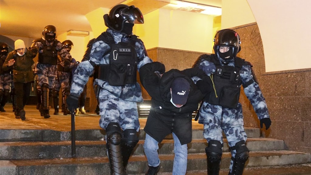 Bijna duizend arrestaties na vonnis tegen oppositieleider Navalny