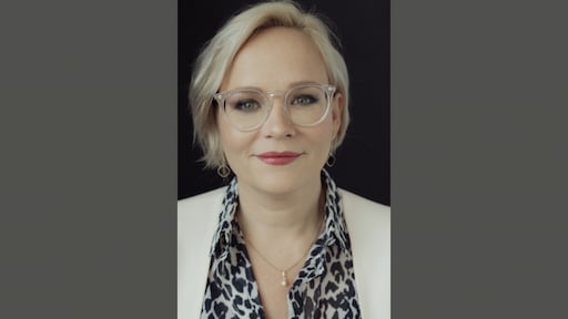 Zo gaat het er aan toe in de vaccinatiehal: 'We prikken 700 mensen per dag'