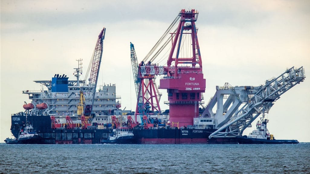 Een mega-operatie is tussen Denemarken en Duitsland bezig om het laatste deel van de Nord Stream 2 aan te leggen.