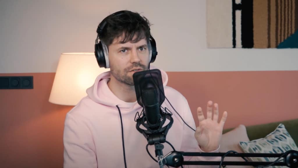 Simon Keizer open over therapie: 'Voelde vreugde met dochtertje niet'