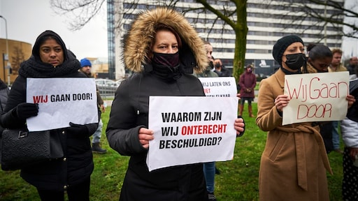 Onderste steen moet boven: Kamer wil enquête over toeslagendrama