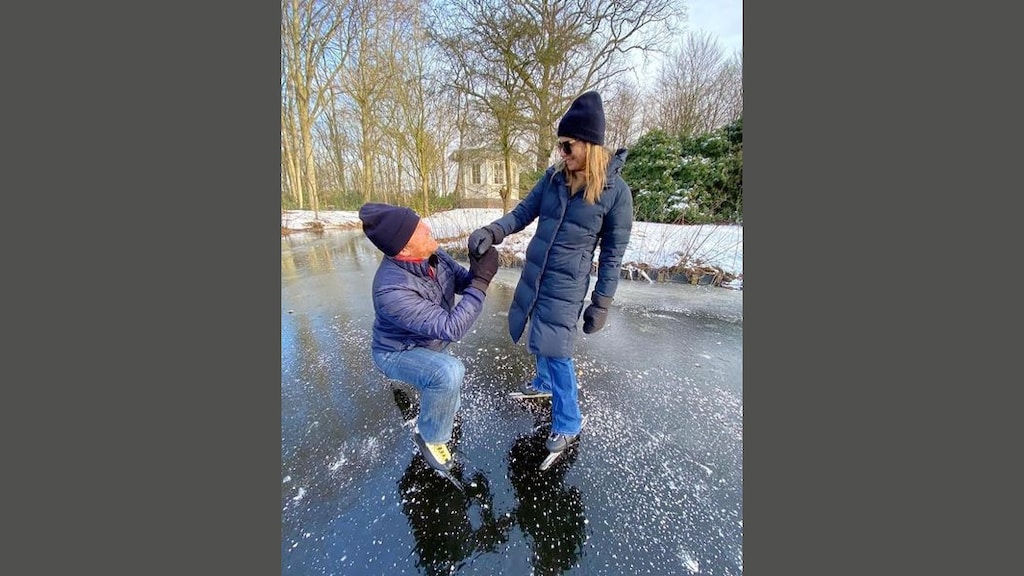 Willem-Alexander gaat voor tweede keer op knieën voor Máxima, op dezelfde plek