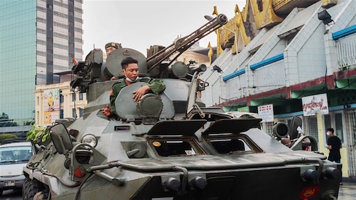 Vrijwel heel Myanmar zonder internet, leger gebruikt geweld op straat