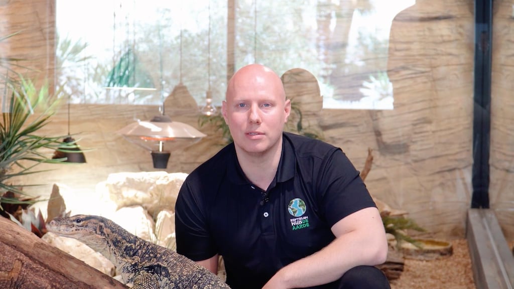 Oscar doet alles om zijn reptielentuin te redden: 'Baan erbij genomen'