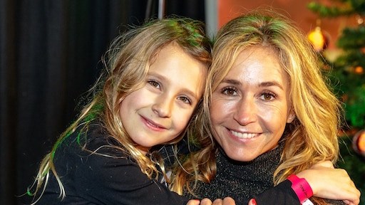 Wendy van Dijk pakt flink uit voor verjaardag dochter Lizzy