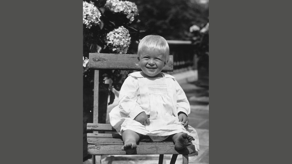 Philip in juli 1922 als hij net een jaar is.