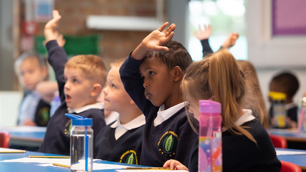 Op 21 juni weer naar de disco? Stappenplan Johnson geeft Britten houvast