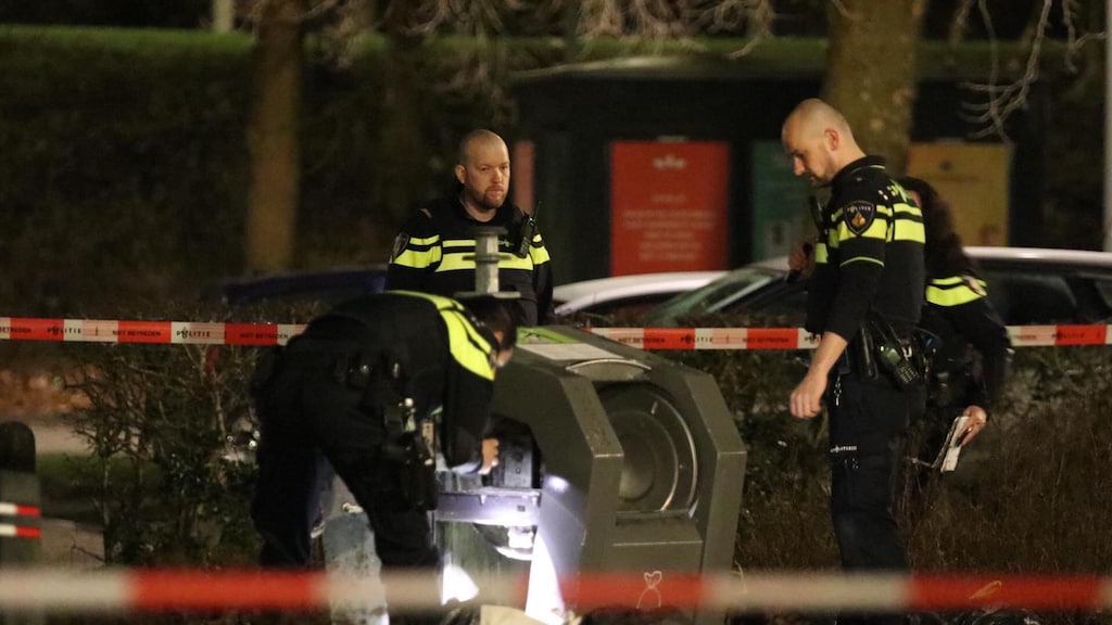 Levende baby gevonden in ondergrondse afvalcontainer Amsterdam