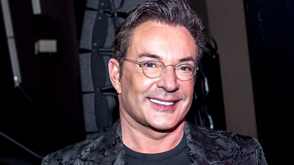 Gerard Joling deelt kiekje van '30 kilo geleden'