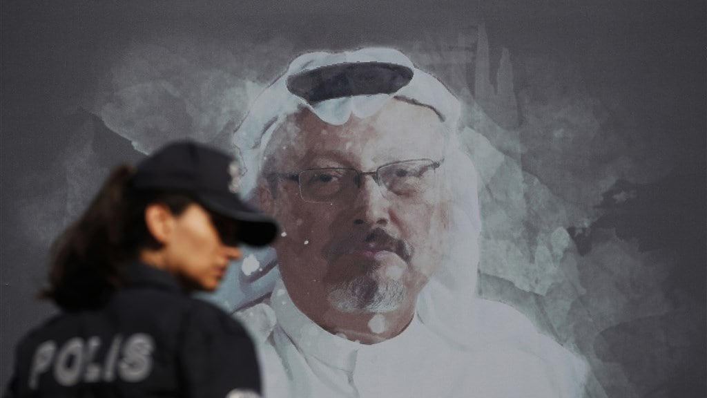 Muurschildering van Jamal Khashoggi in Istanbul. Vlakbij de plek waar hij werd vermoord.