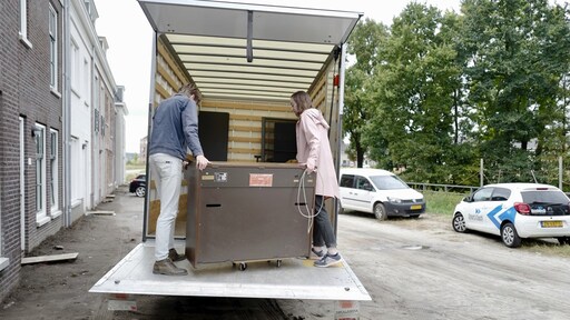 Twintigers wonen minder samen en gaan vaker uit elkaar