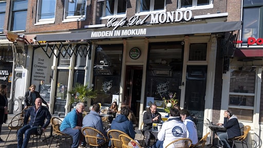Terrassen na waarschuwing politie snel weer gesloten: 'Statement afgegeven'
