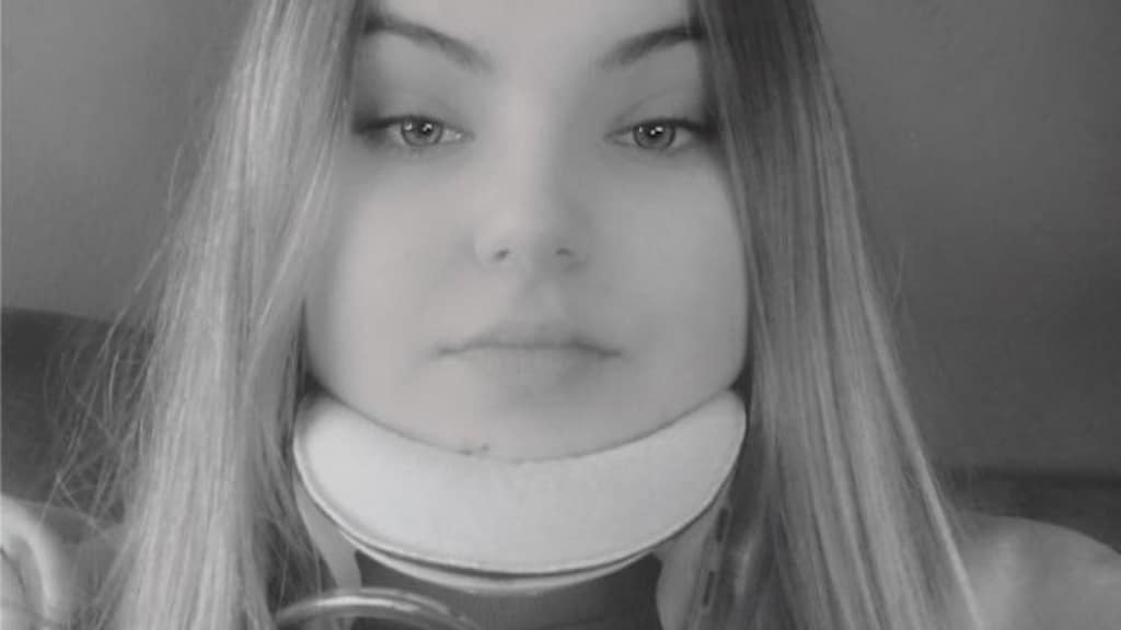 Isis kan maar een uurtje per dag rechtop zitten.