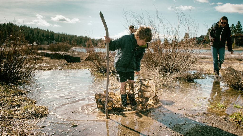 "Papa, nee!', krijste Puk, terwijl ik mijn man uit het water probeerde te trekken'