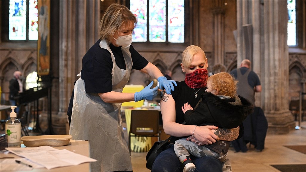 Landen prikken AstraZeneca vandaag al, Nederland woensdag