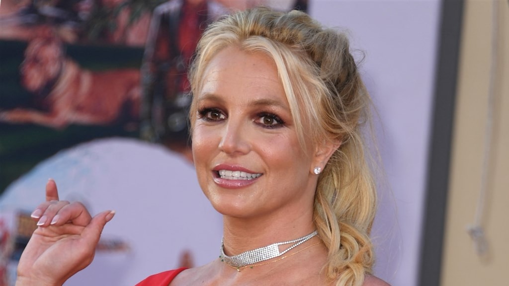 Vader Britney Spears stapt op als haar toezichthouder