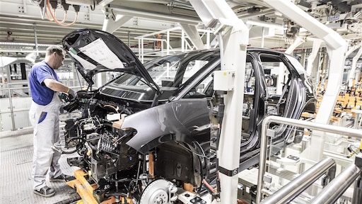 Volkswagen wordt gigant in elektrisch rijden: 'Gaan Tesla wegvagen'