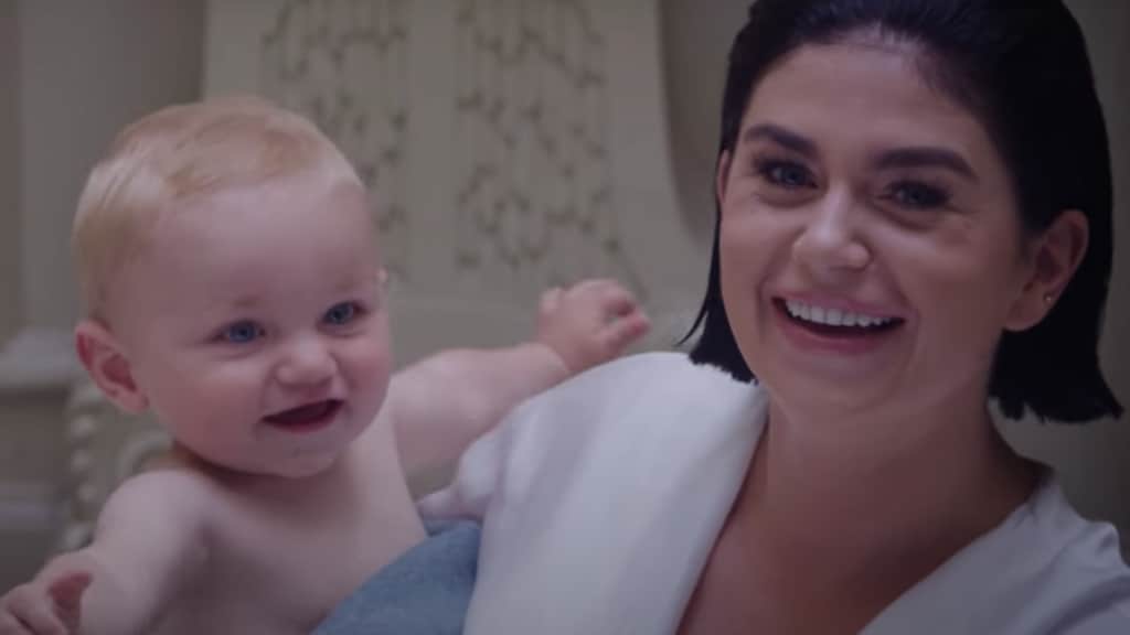 Roxeanne Hazes' zoontje Fender groeit als kool: 'Lijkt op z'n opa'