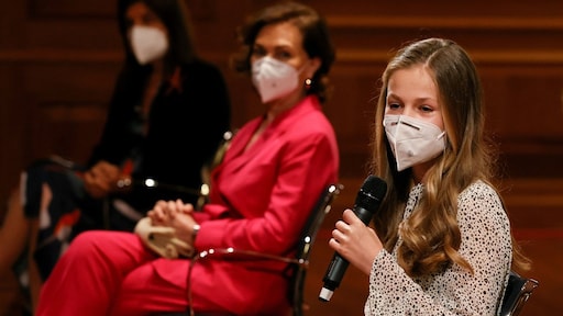 Gebruiken Spaanse royals Leonor (15) om populariteit op te krikken?