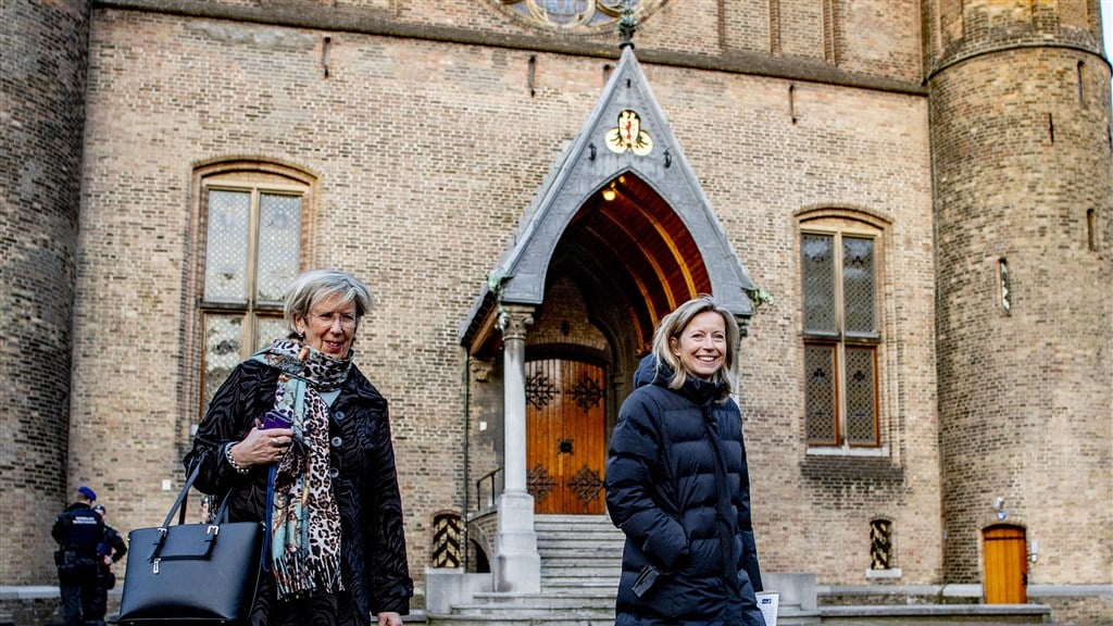 Verkenners Ollongren en Jorritsma stappen op na uitlekken aantekeningen