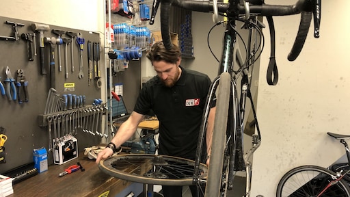 Schreeuwend tekort aan fietsonderdelen: 'Nee verkopen is niet leuk'