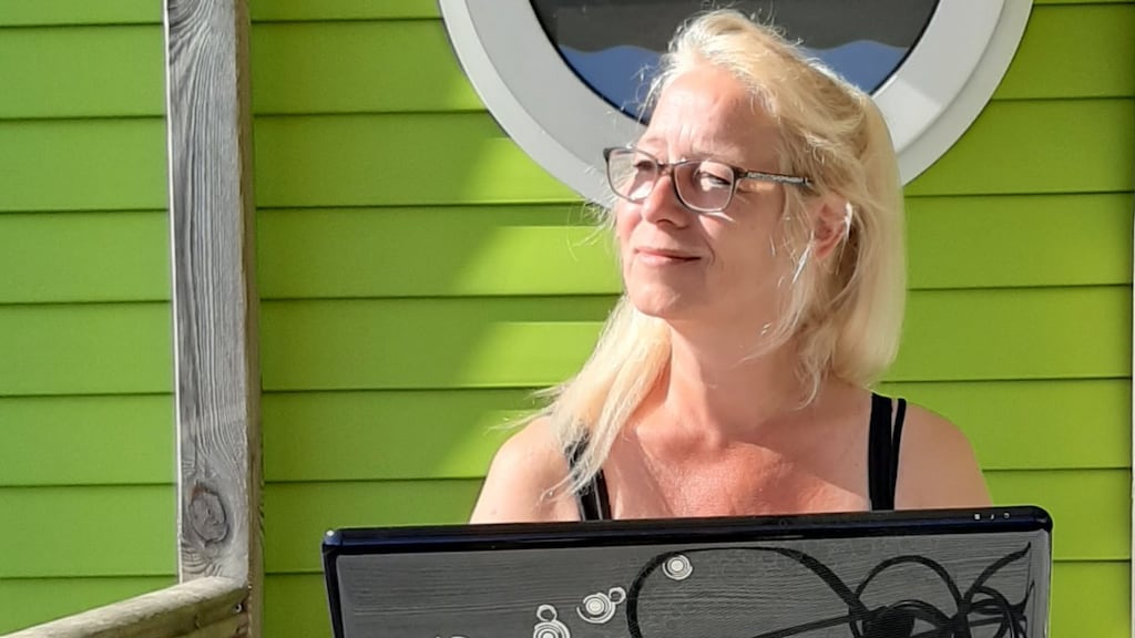 In Rockanje schreef Kiki haar boek af.