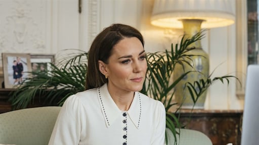 Oom Kate Middleton: 'Kate zou Meghan nooit laten huilen'