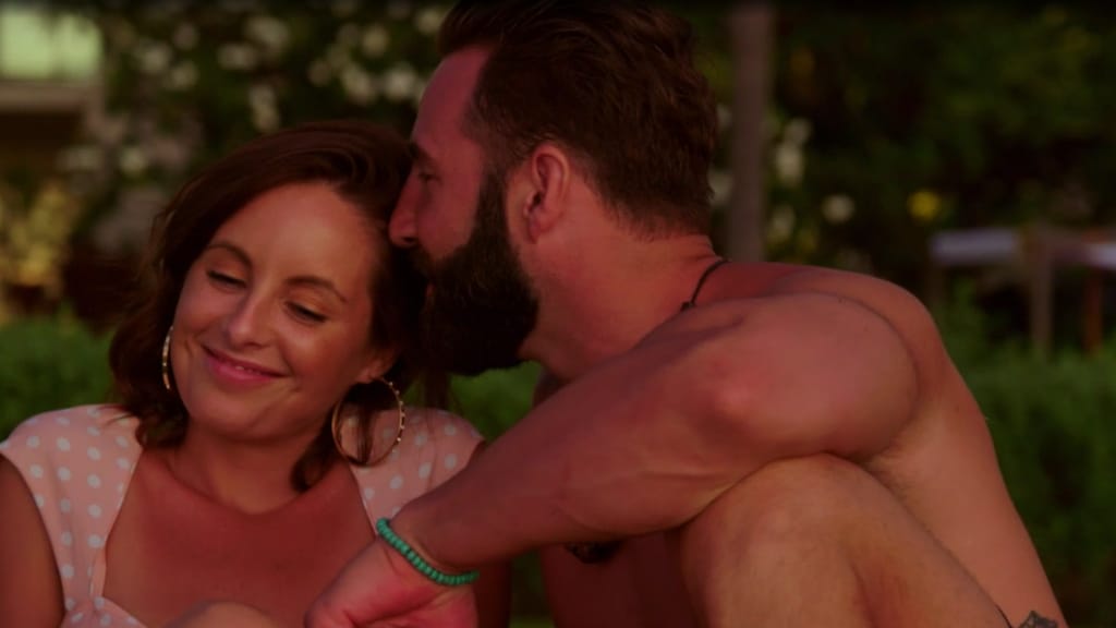 Chelsea en Blake van Temptation Island USA springen in het diepe