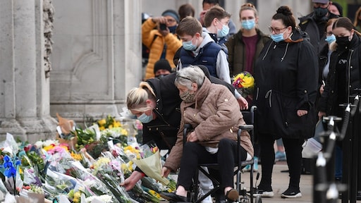 41 saluutschoten als eerbetoon aan overleden prins Philip