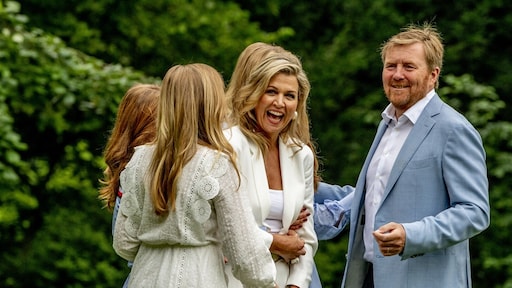 Koninklijke familie ook zelf los in achtertuin bij The Streamers