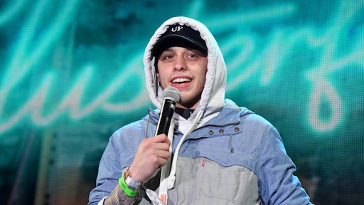 Pete Davidson speelt zelfverzekerd: 'Hou iedereen voor de gek'