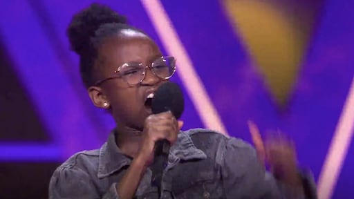 Queen-Zhanel steelt de show in The Voice: 'Ik heb het allemaal'