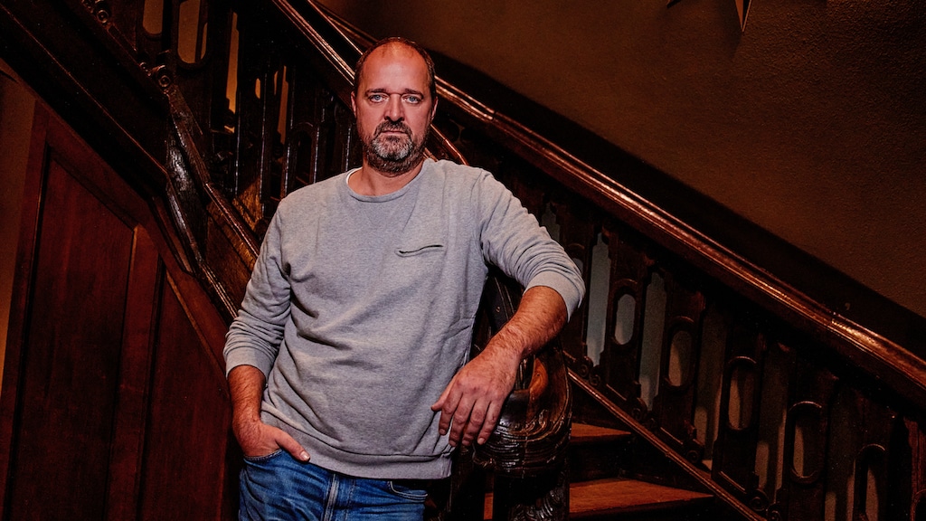 Hierom had Kees een pleister op zijn hoofd in De Verraders