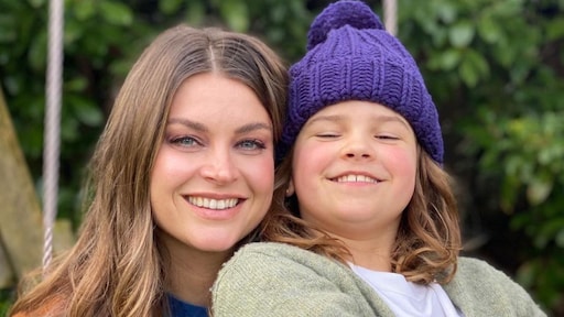 Miljuschka deelt dappere foto van dochter: 'Zo trots op jou'